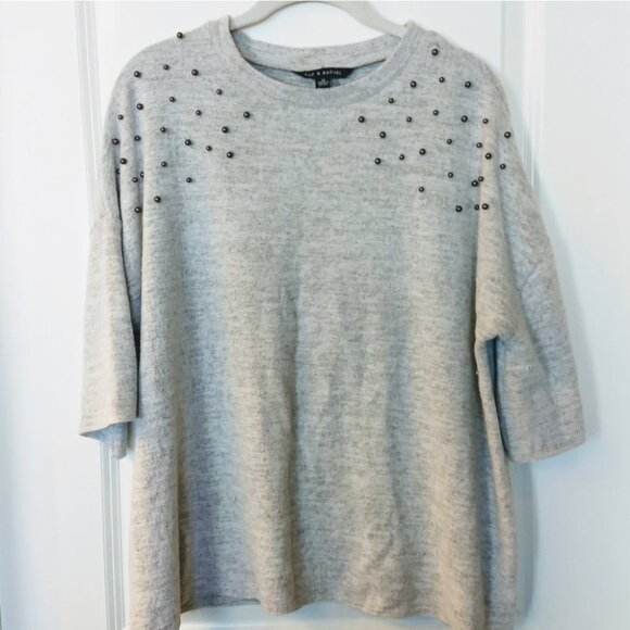Women's Zac & Rachel Light Grey Bead Shirt Size Medium - Picture 1 of 10